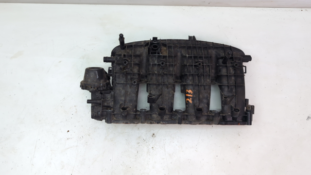 Колектор впускний 06L133201T VAG