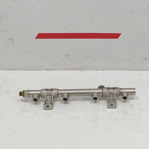 Паливна рампа 06L133317N VAG