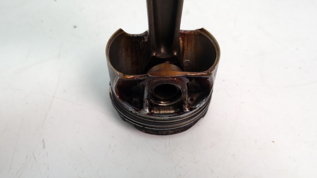 Поршень в зборі 11258637807 BMW