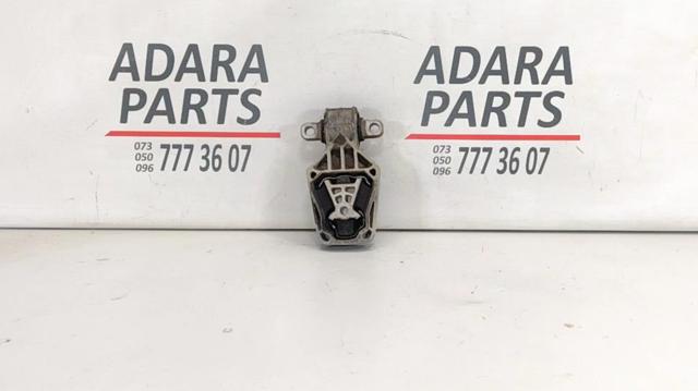 Задня подушка двигуна 113605DA0A NISSAN