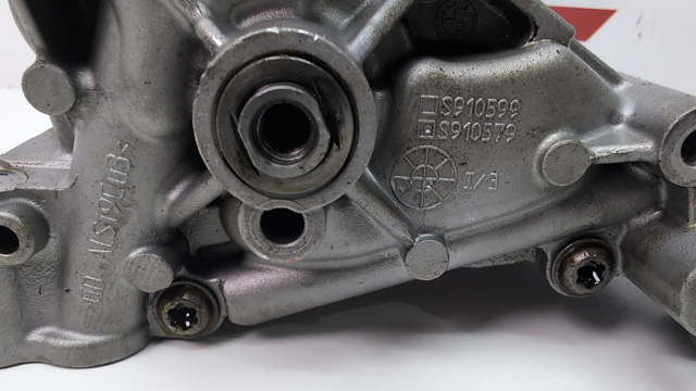 Помпа масляна 11417613549 BMW