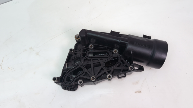 Корпус масляного фільтра 11428575898 BMW