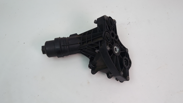 Корпус масляного фільтра 11428583895 BMW