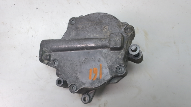 Насос вакуумний 11668605976 BMW