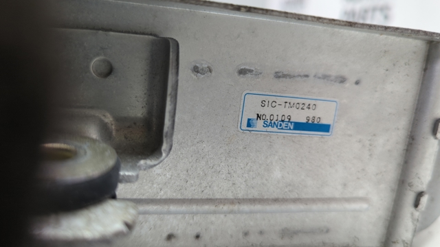 Система охолодження наддувочного повітря 21821AA100 SUBARU