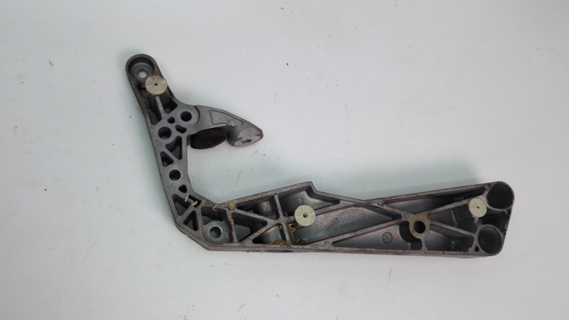 Кронштейн КПП 22326861583 BMW