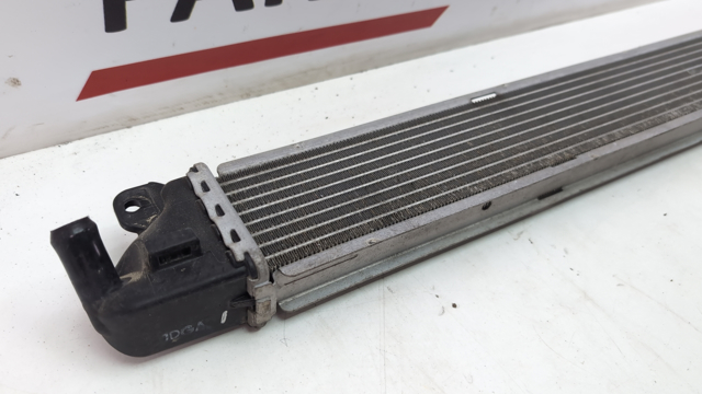 Радіатор охолодження двигуна, додатковий 253084R000 HYUNDAI