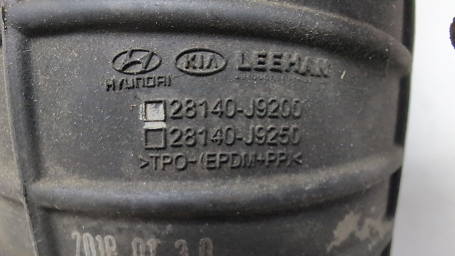 Патрубок повітряний, вихід повітряного фільтра 28140J9200 HYUNDAI