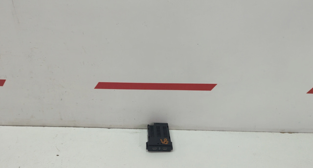 USB-розгалужувач 2G6035736 VAG