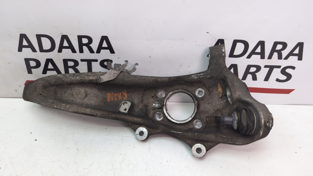 Цапфа поворотна ліва 31206884385 BMW