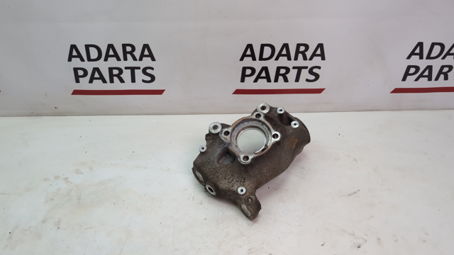 Цапфа поворотна права 31216858320 BMW