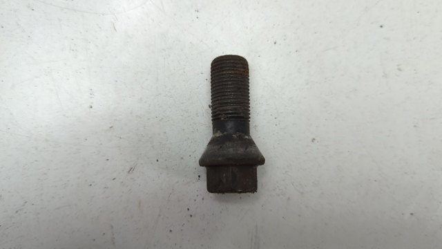 Колісний болт 36136890324 BMW