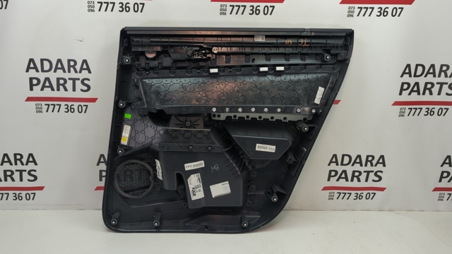 Картки обшивки задніх дверей 3CN867211CHTF VAG
