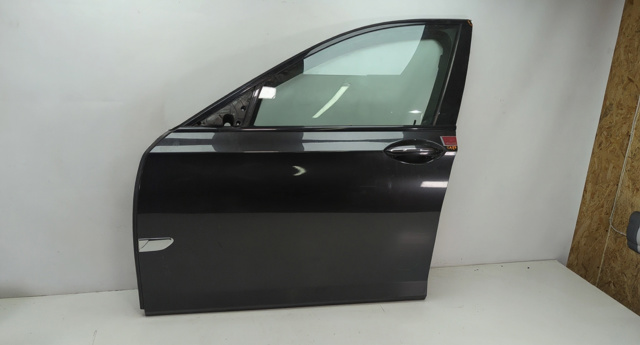 Дверь передня ліва 41525A2A387 BMW