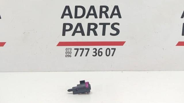Датчик включення стопсигналу 4F0945459B VAG