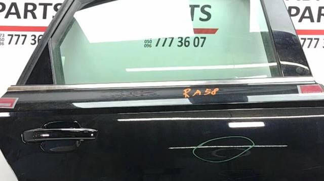 Молдинг опускного скла двері задньої, правої 4G08537642ZZ VAG