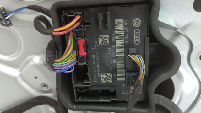 Блок комфорту передніх дверей 4G8959793H VAG