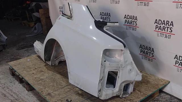 Бічна частина задня ліва 4H4809843A VAG