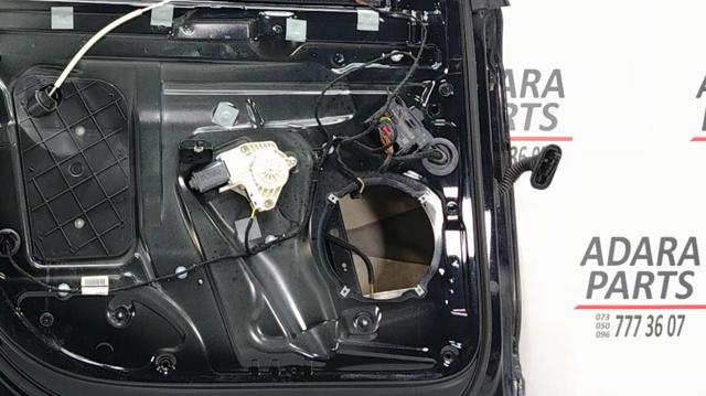 Склопідйомник з електродвигуном 4L0837461B VAG
