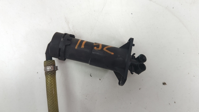 Форсунка омивача фари передньої, лівої 4L0955101 VAG