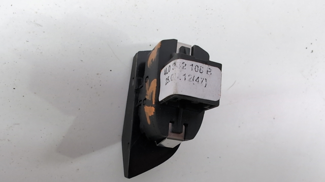 Кнопка центрального замка 4L0962108B5PR VAG