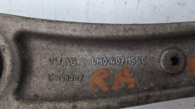 Лівий важіль передній нижній підвіски 4M0407151F VAG