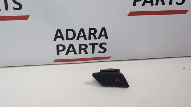 Кнопка центрального замка 4M0962107C5PR VAG