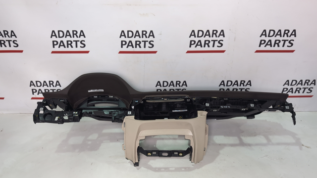 Передня панель 4M1857001ACGRK VAG