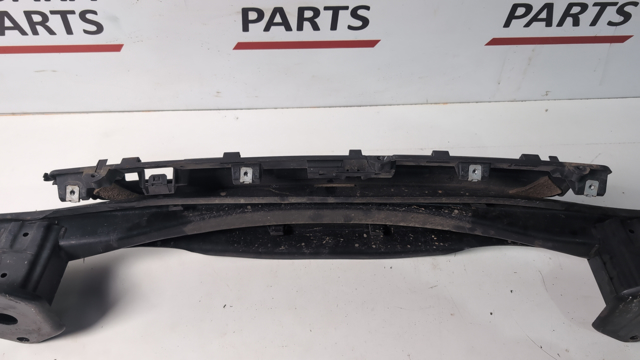 Кронштейн бампера заднього, центральний 51127256921 BMW