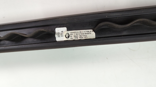 Накладка даху права 51137358034 BMW