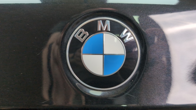 Емблема кришки багажника, фірмовий значок 51147463715 BMW