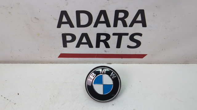 Емблема капота 51148132375 BMW