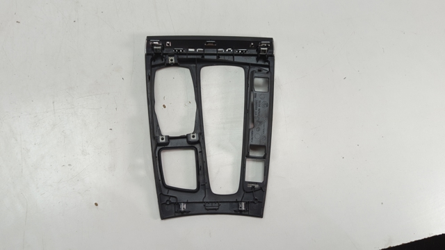 Накладка заднього бампера 51169252115 BMW