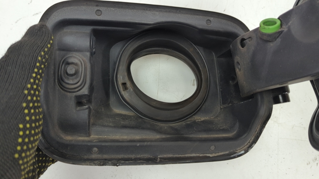 Кронштейн кріплення лючка бензобака 51177198171 BMW