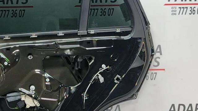 Тримач зовнішньої ручки дверей, задніх правих 51217401210 BMW