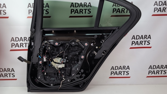Склопідйомник задніх правих дверей 51337487088 BMW