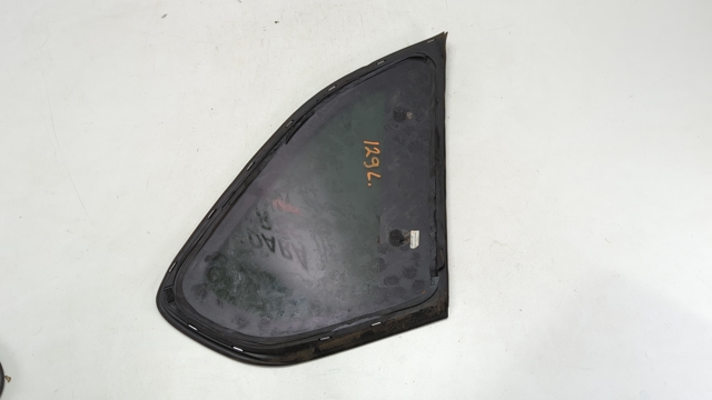 Скло багажного відсіку, ліве 51377305771 BMW