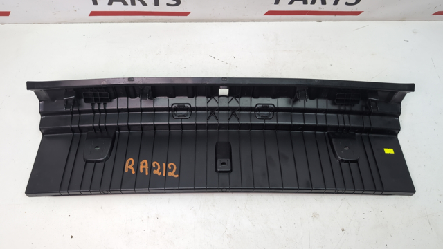 Накладка задньої панелі багажника 51477475720 BMW