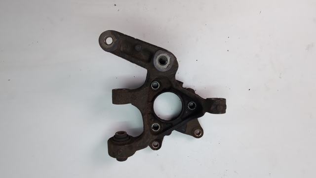 Цапфа поворотного кулака 52720J9500 HYUNDAI