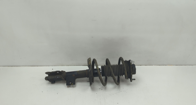 Стійка передня права 546614R130 HYUNDAI