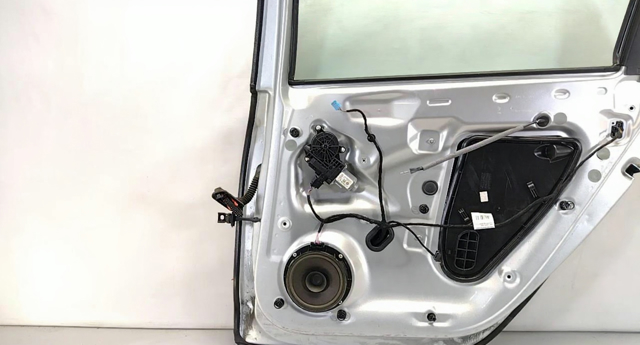 Механізм стеклопод'емника двері задньої, правої 561839462C VAG