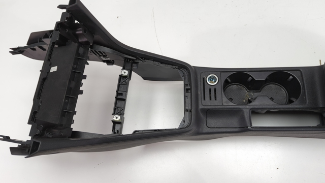Консоль панелі приладів 5GM863241E82V VAG