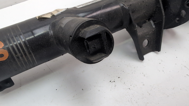Амортизатори передні 5WA413032AA VAG