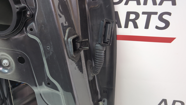 Електропроводка задніх дверей 61126812218 BMW