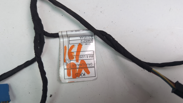 Джгут проводів передньої двері 61129323378 BMW