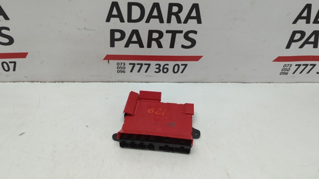 Блок запобіжників задній, салонний 61146826201 BMW