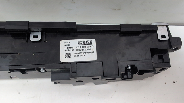 Блок кнопок центральної консолі 61316993923 BMW