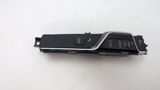 Блок кнопок центральної консолі 61316993947 BMW