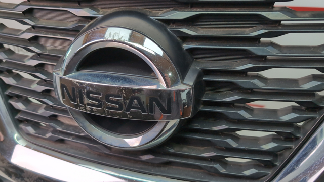 Емблема решітки радіатора 628891JA0A NISSAN