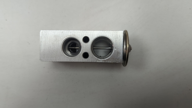 Клапан TRV, кондиціонера 64116845415 BMW